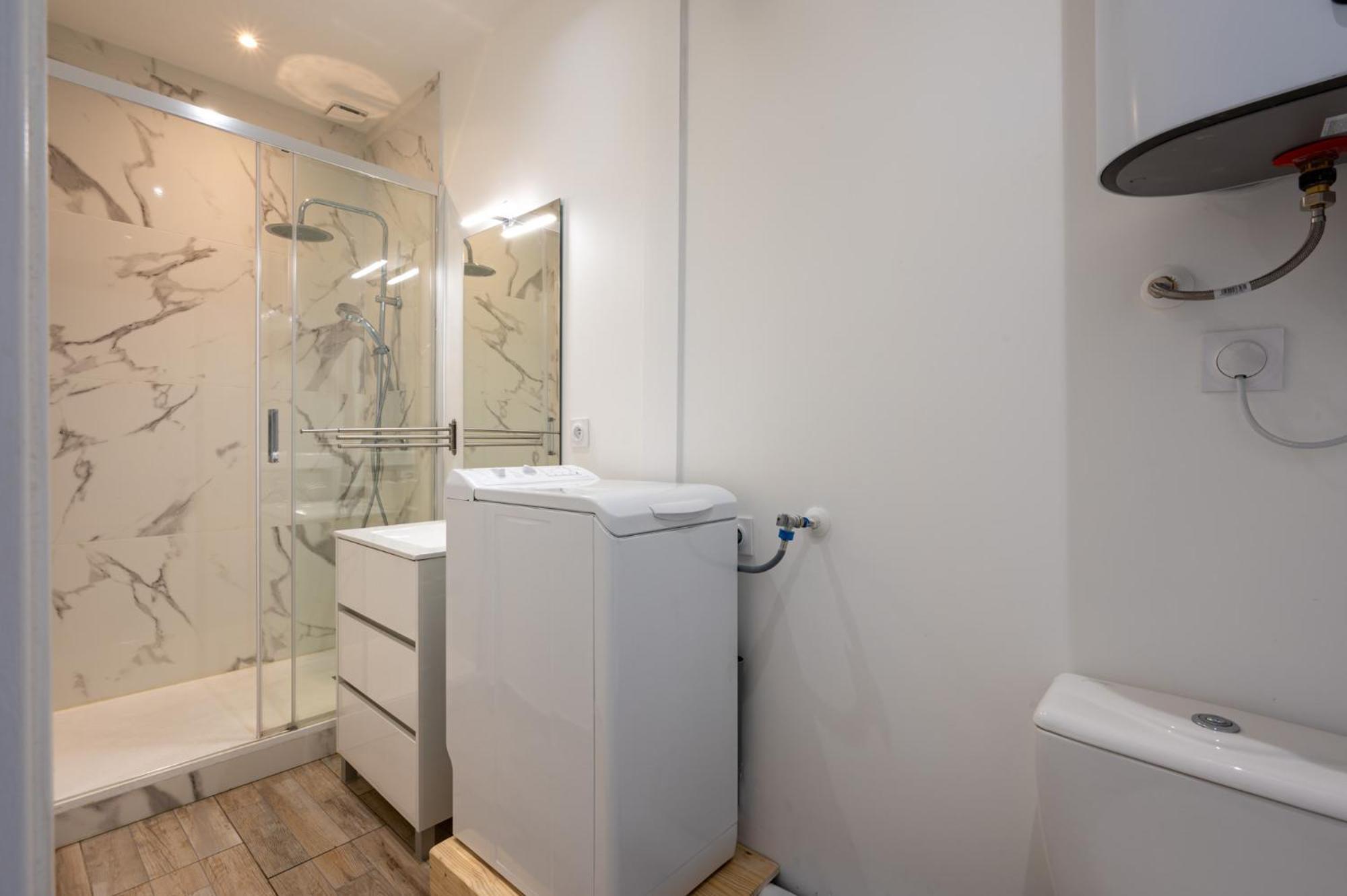 Superbe Appartement Proche Gare Тулон Екстериор снимка